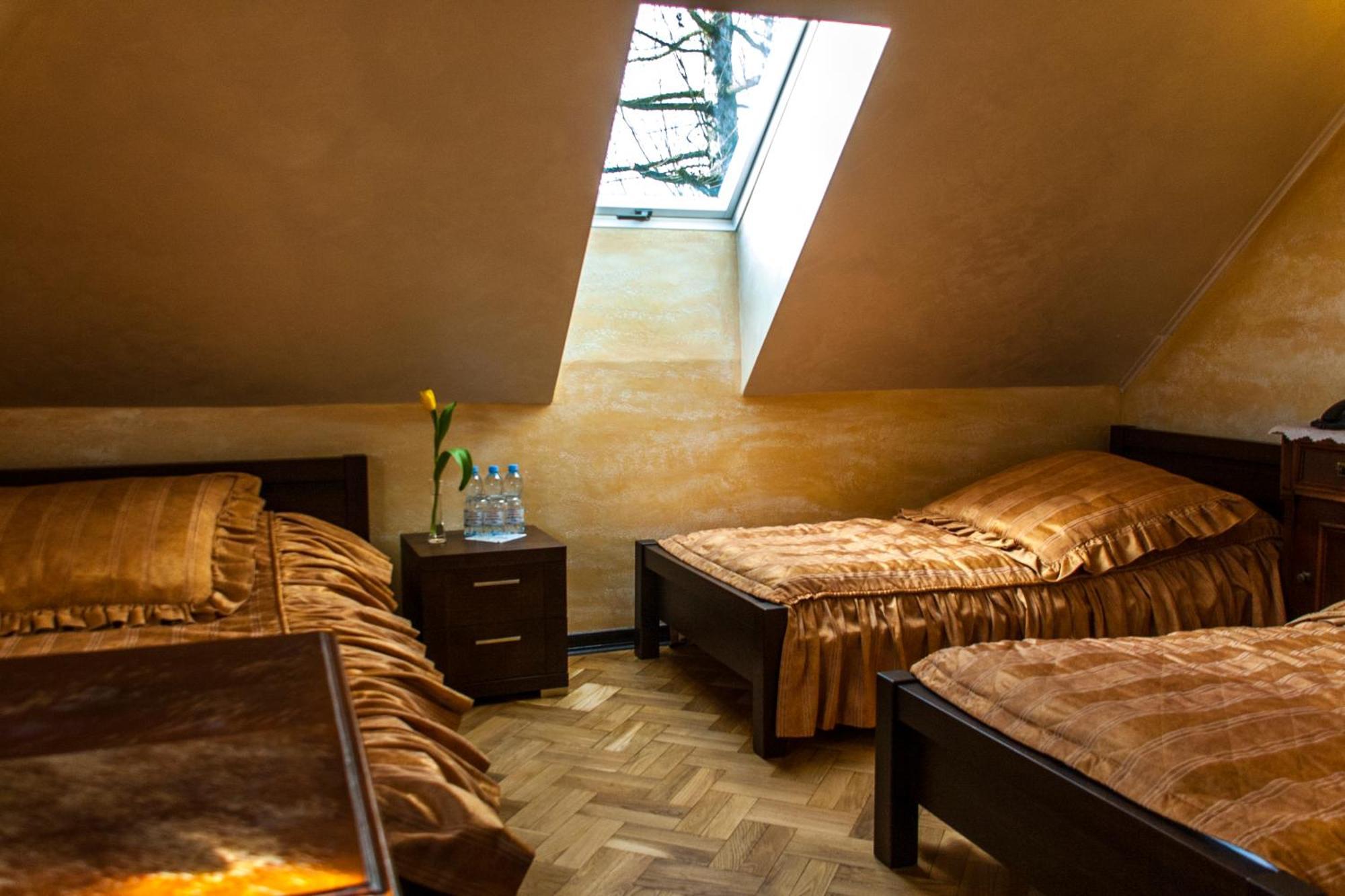 Bed and Breakfast Dwor Anna à Ciecierzyn Chambre photo