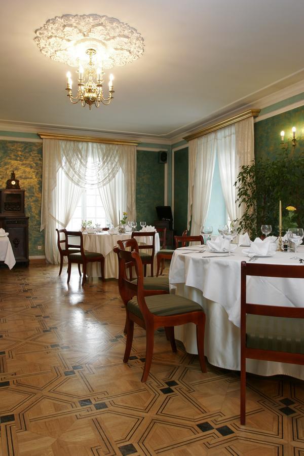 Bed and Breakfast Dwor Anna à Ciecierzyn Extérieur photo