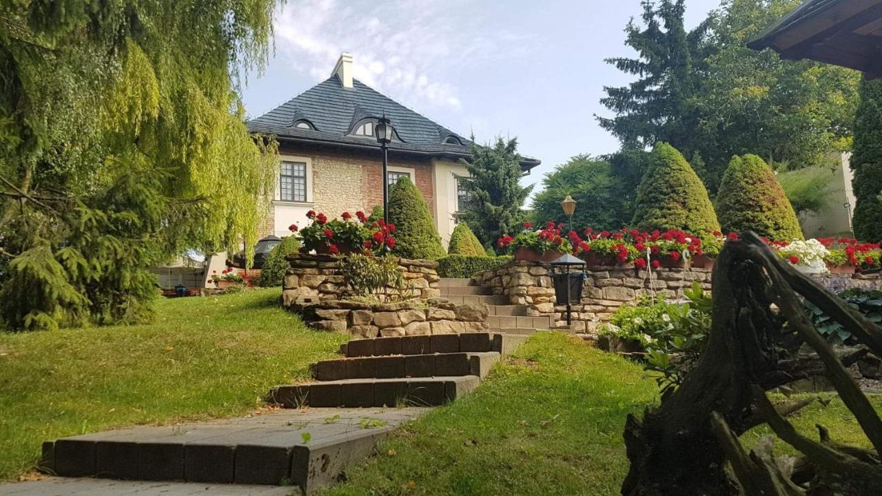 Bed and Breakfast Dwor Anna à Ciecierzyn Extérieur photo