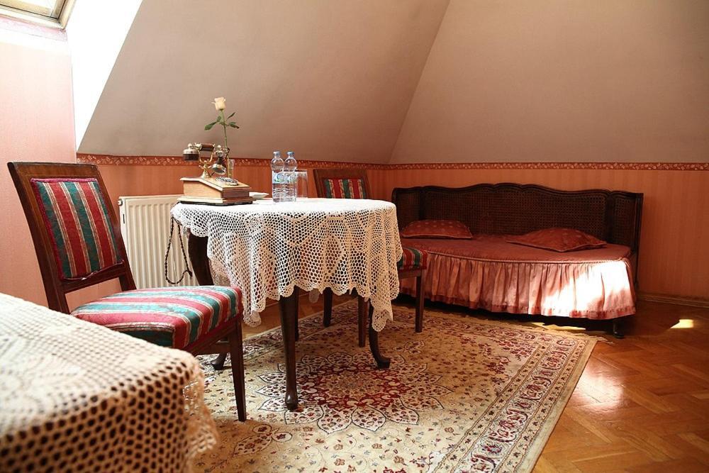 Bed and Breakfast Dwor Anna à Ciecierzyn Chambre photo